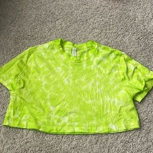 Lululemon cropped tshirt tie dye
